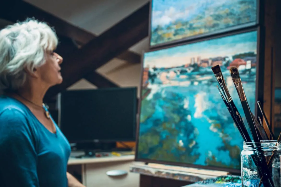 Portrait de Annette Cunnac dans son atelier